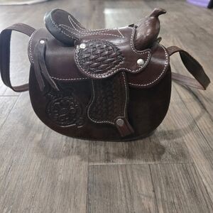 Saddle Purse